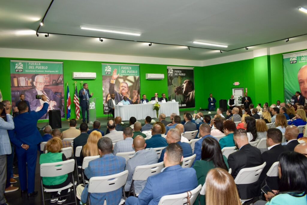 Gre1m1WWwAATouI-1024x683 Comisión Nacional Electoral de la Fuerza del Pueblo inicia en Nueva York ciclo de asambleas rumbo al 2028